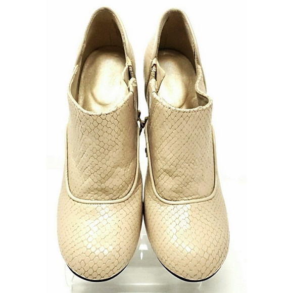 Rockport "Persia" shootie with adiPRENE size 6.5 - Picture 3 of 8